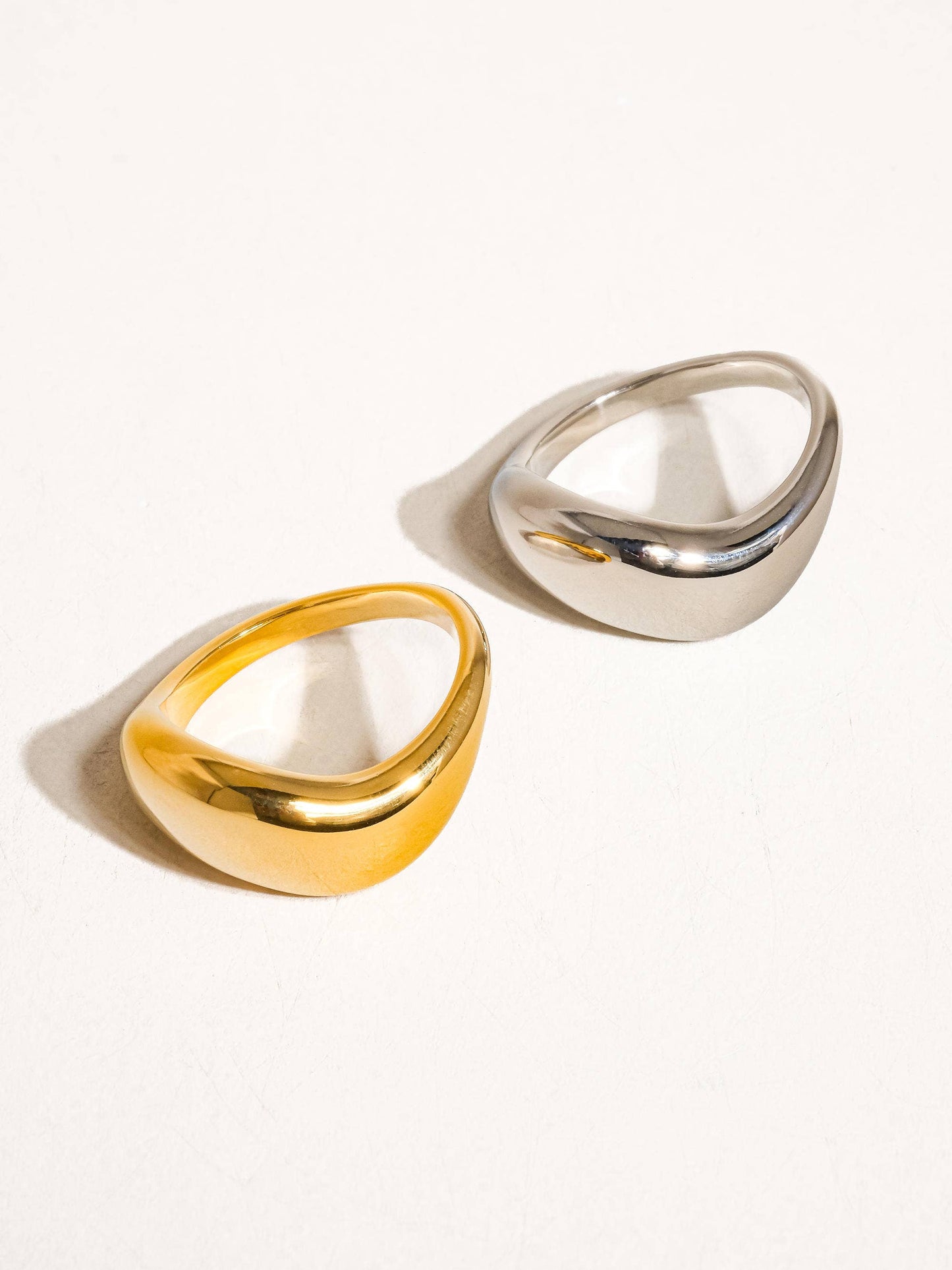 Erin 18K Non-Tarnish Wavy Band