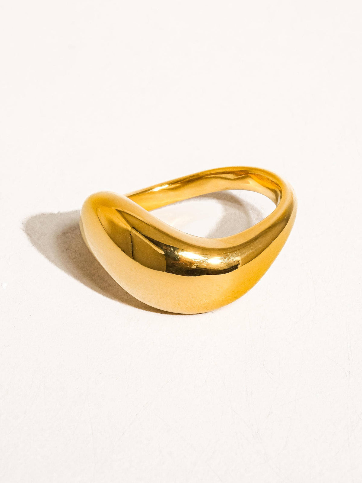 Erin 18K Non-Tarnish Wavy Band